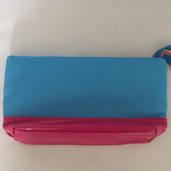 ESCADA Small Hand bag Travel Make-Up Bag. - Picture 2 of 6